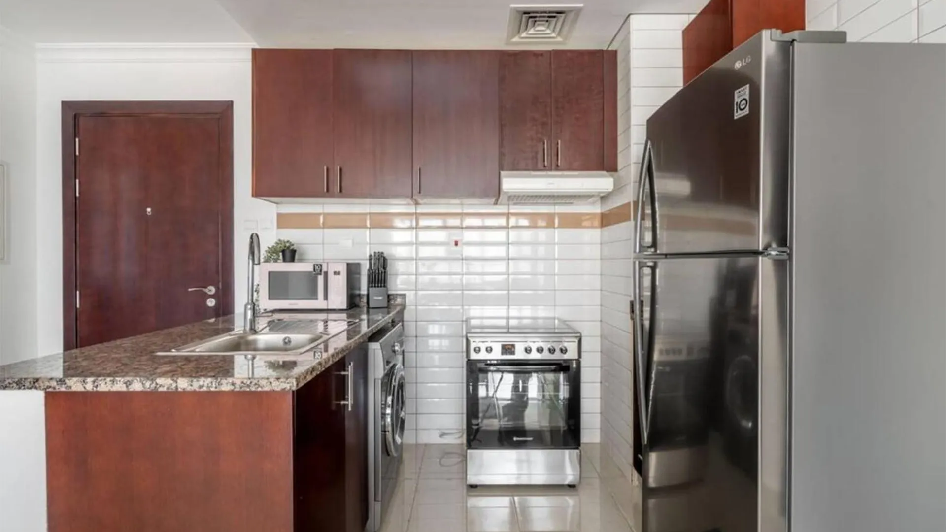 Lux 1Br Apartment In Court Tower With Partial Sea View Dubai United Arab Emirates